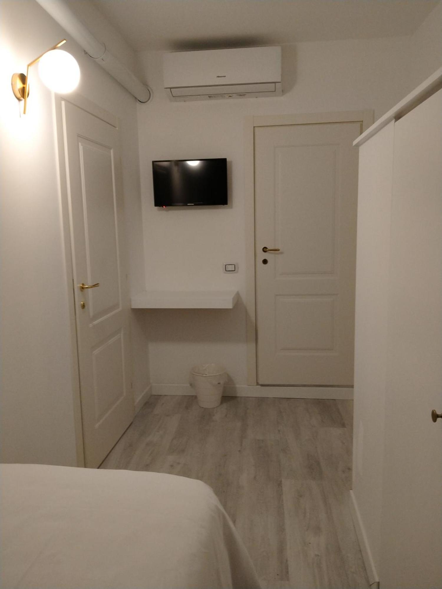 Bresciantica Bed & Breakfast Стая снимка